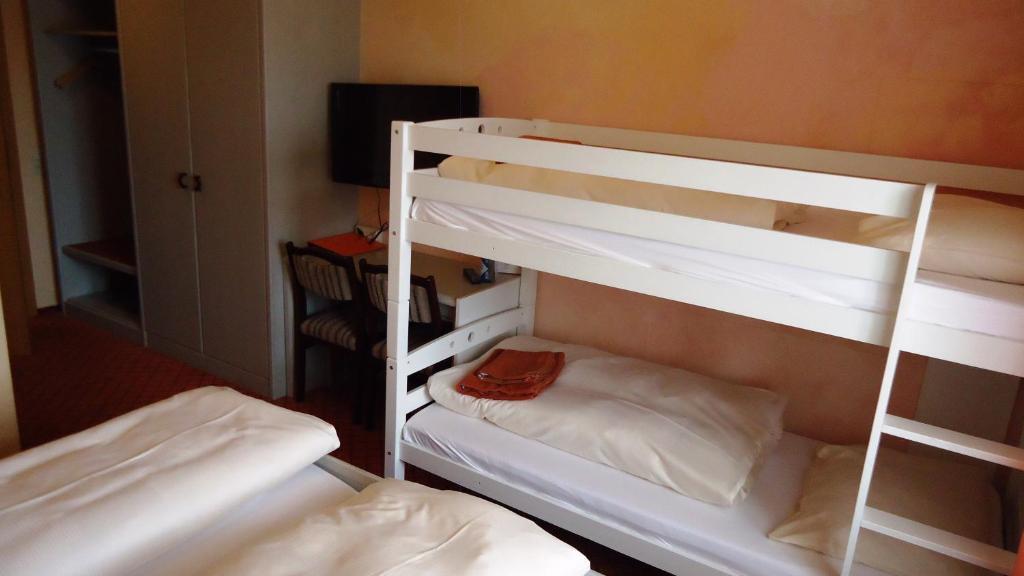 Hotel Krone Niederstotzingen Habitación foto