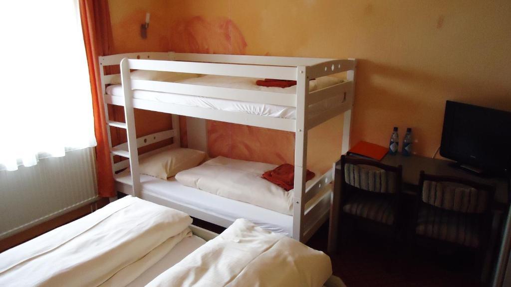 Hotel Krone Niederstotzingen Habitación foto