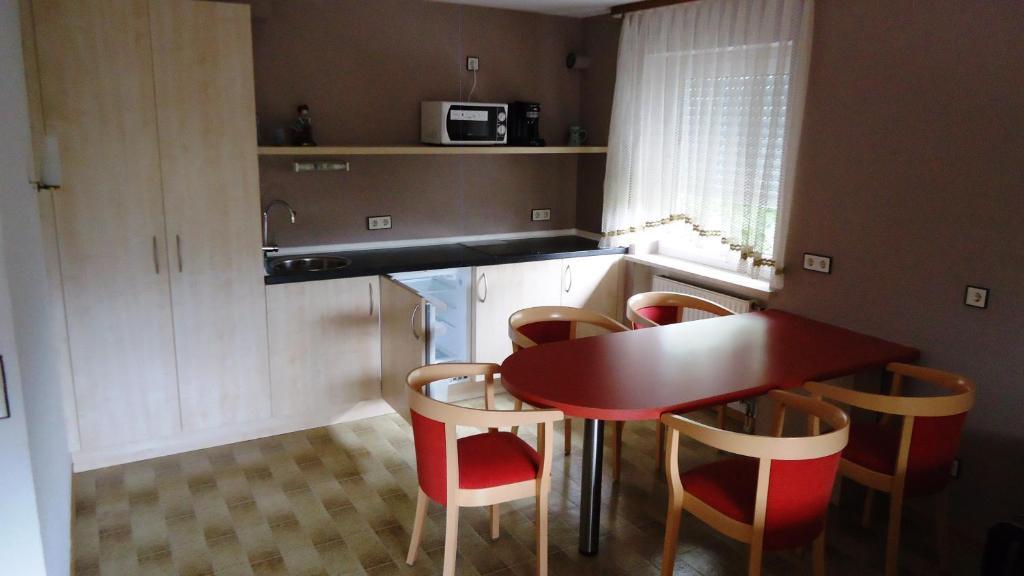 Hotel Krone Niederstotzingen Habitación foto